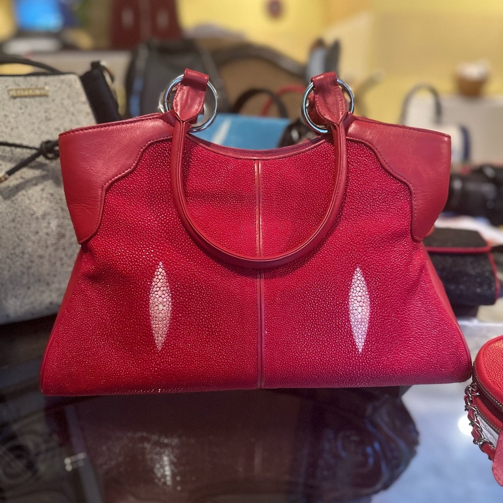 Genuine Stingray leather purse.